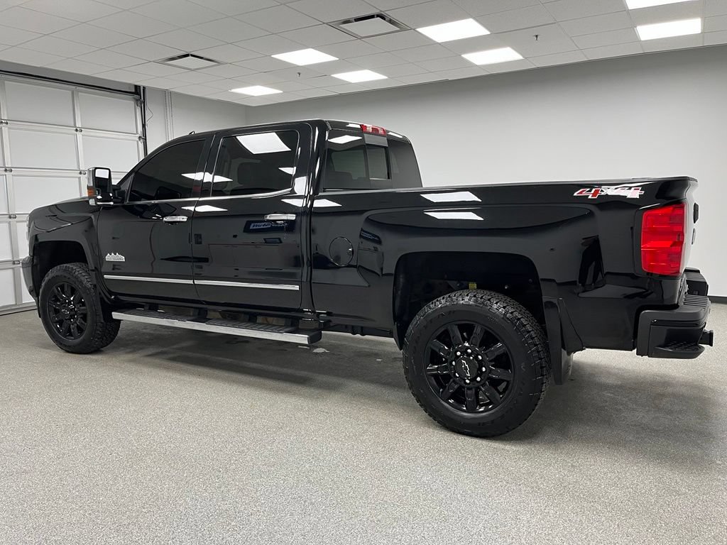 Used 2015 Chevrolet Silverado 2500 High Country w/ Duramax Plus Package AWD/4WD image 7