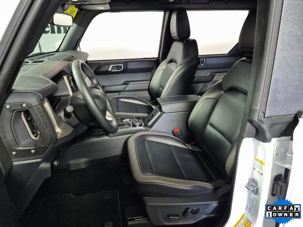 Used 2025 Ford Bronco Outer Banks image 9