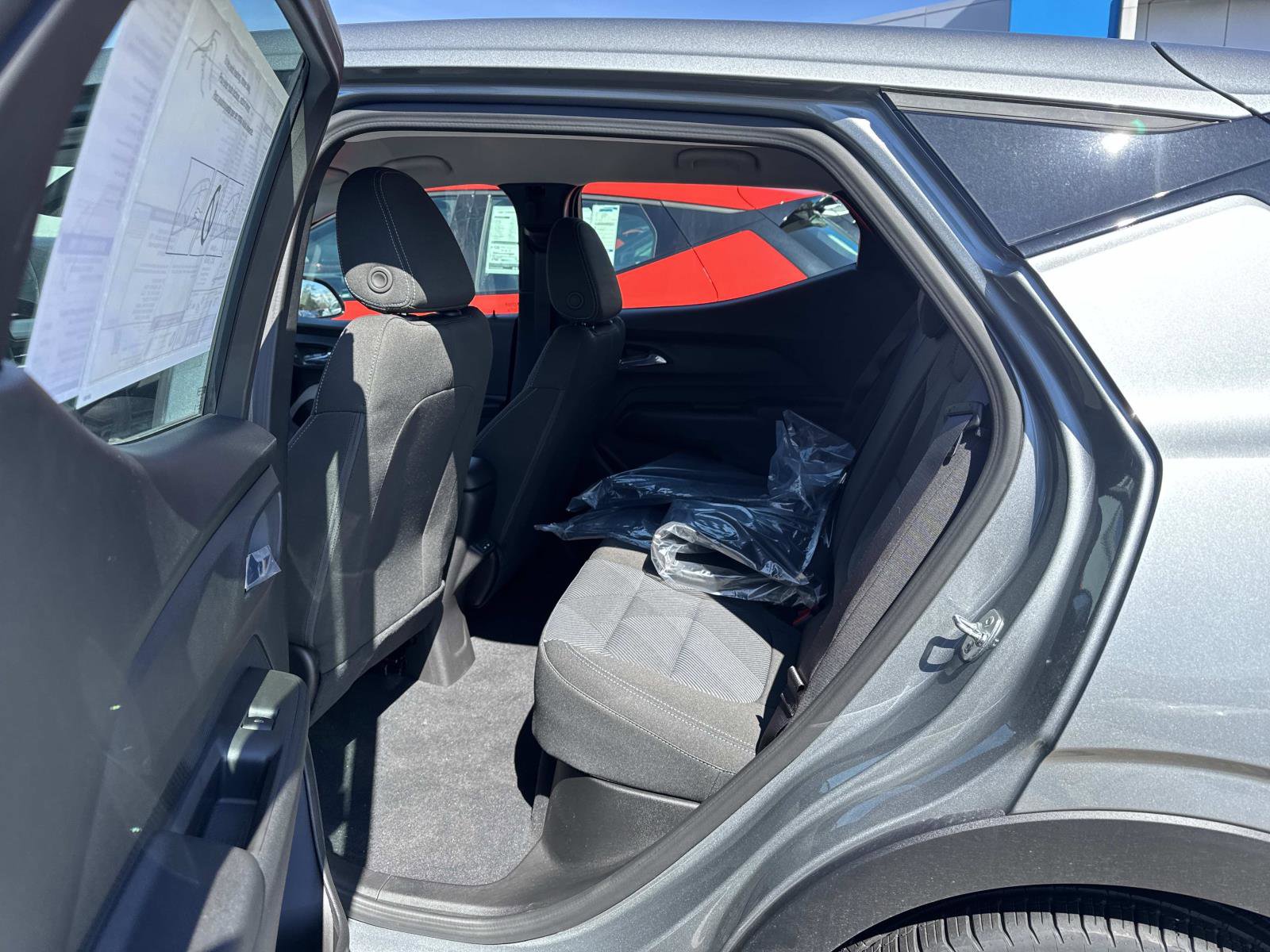 New 2027 Chevrolet Bolt LT w/ Comfort Package image 17