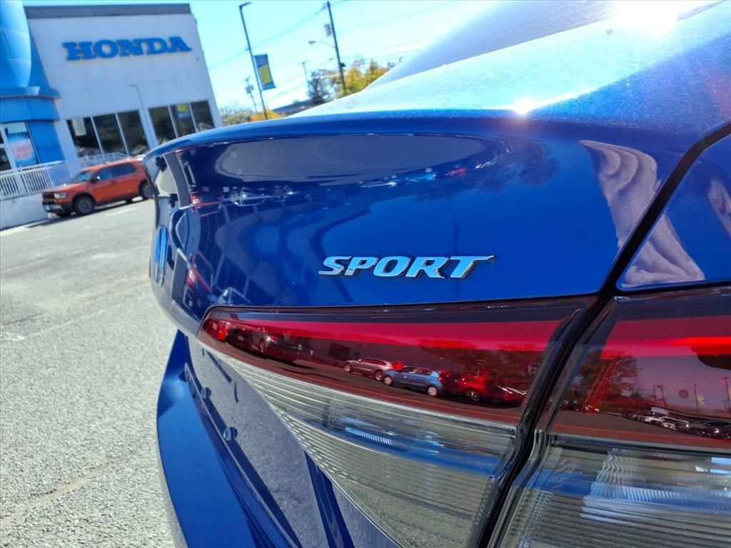 Used 2024 Honda Civic Sport image 7