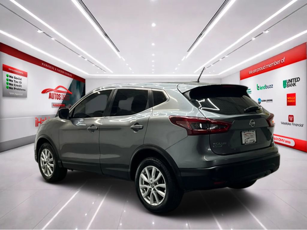 Used 2022 Nissan Rogue Sport S image 6