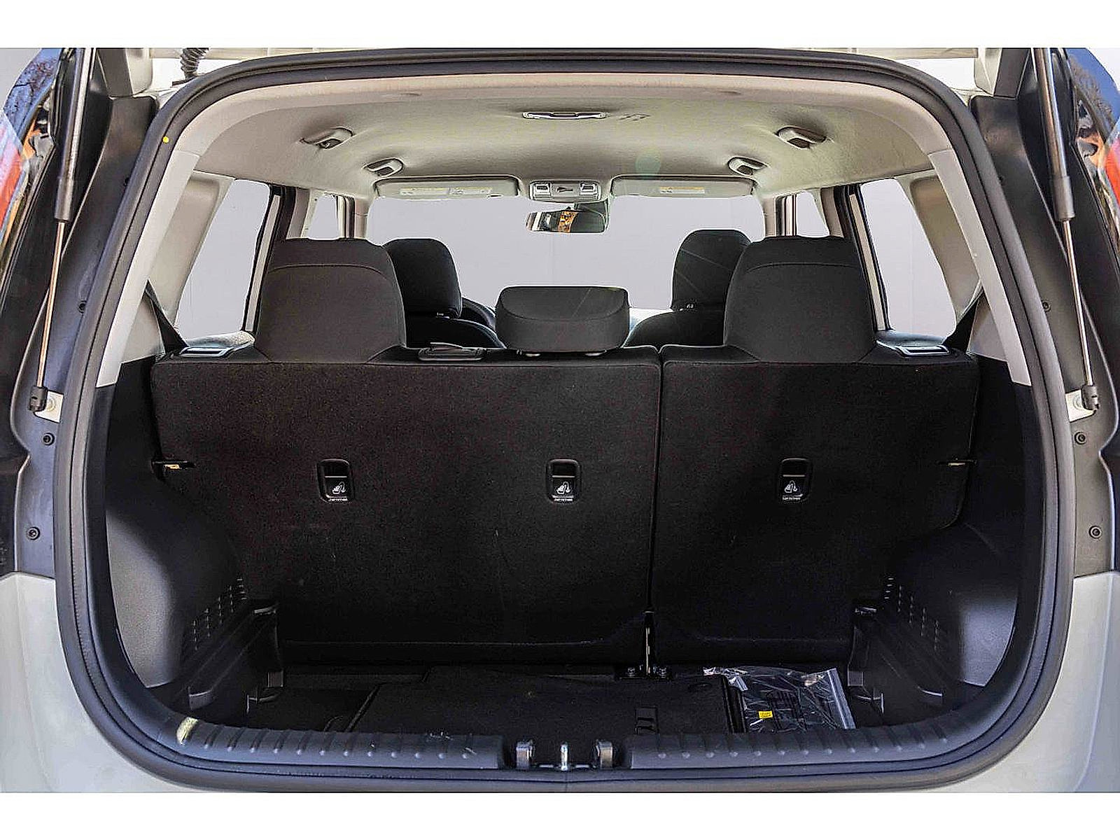 Certified 2025 Kia Soul LX w/ LX Technology Package image 23
