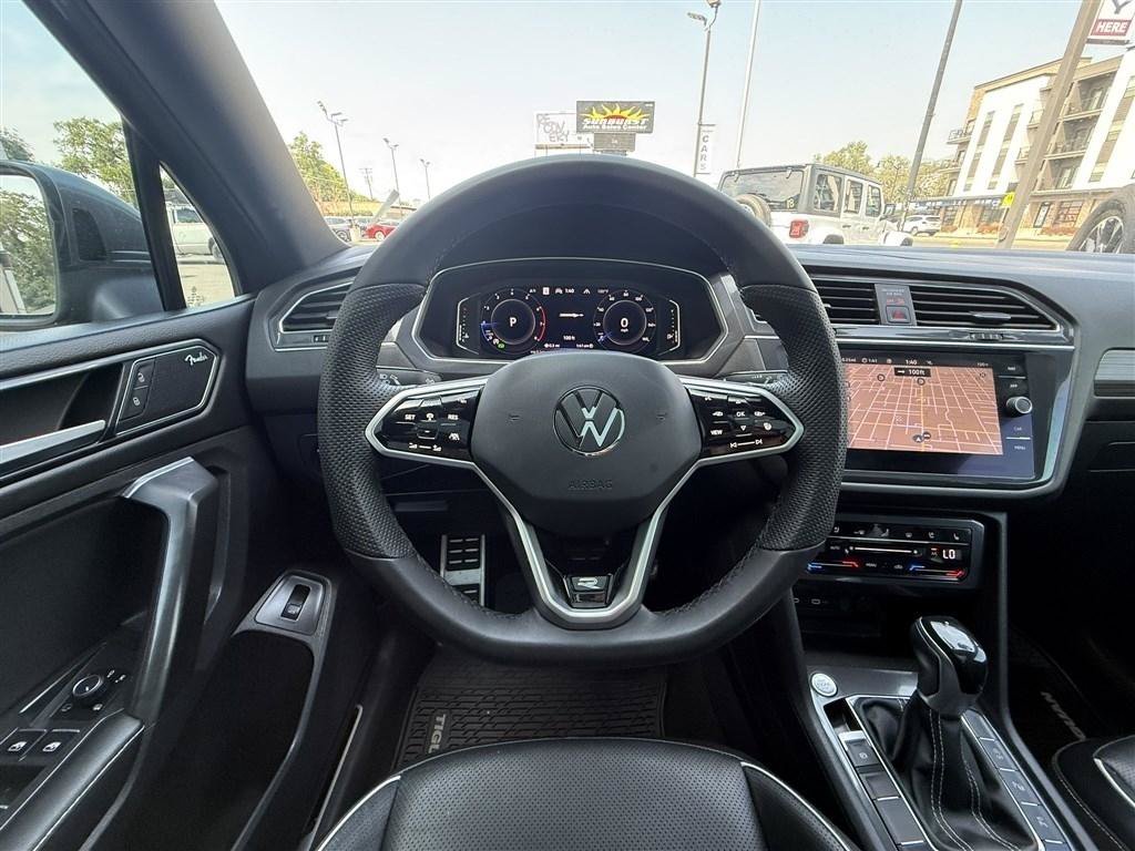 Used 2022 Volkswagen Tiguan SEL R-Line AWD/4WD image 35