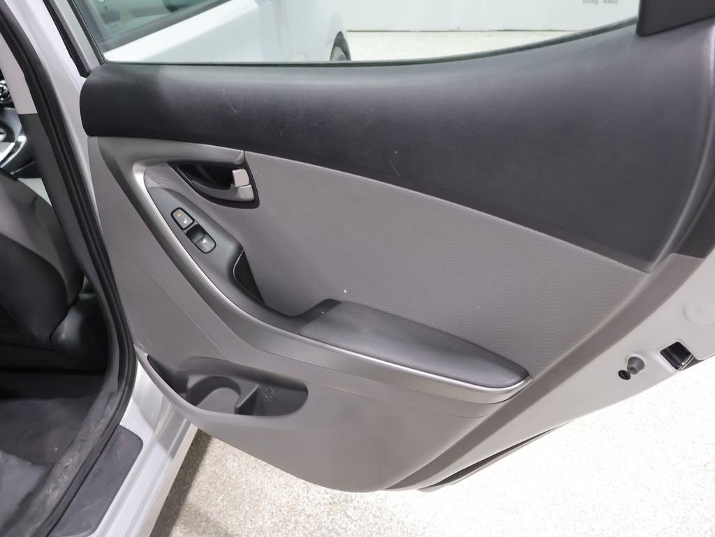 Used 2012 Hyundai Elantra Limited w/ Technology Pkg 5 FWD image 23