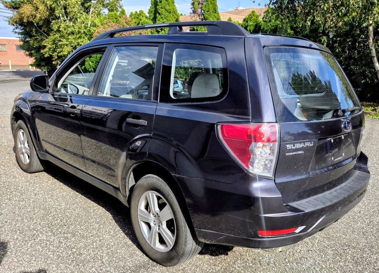 Used 2012 Subaru Forester 2.5X w/ Alloy Wheel Pkg AWD/4WD image 6