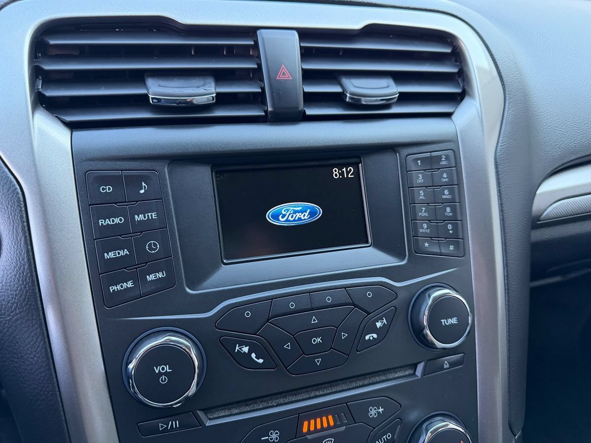 Used 2018 Ford Fusion S FWD image 13