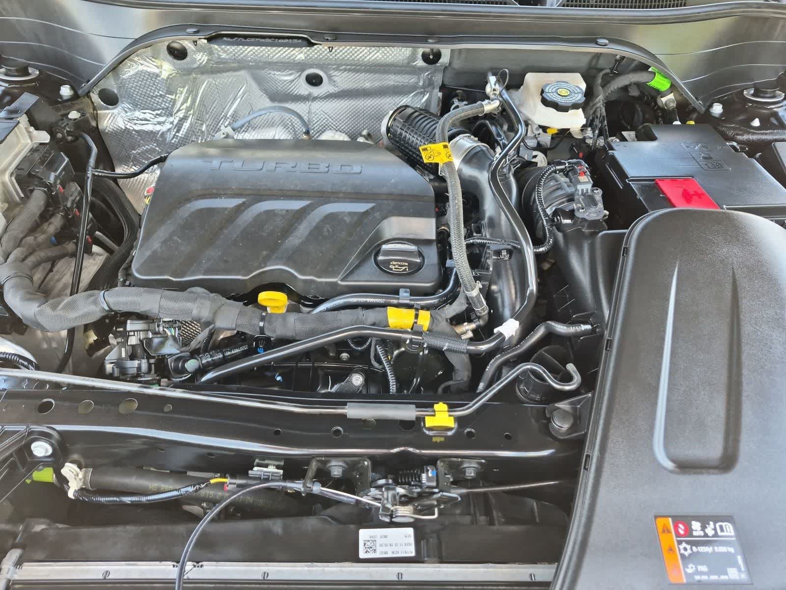 Used 2025 Chevrolet Trax RS FWD image 27