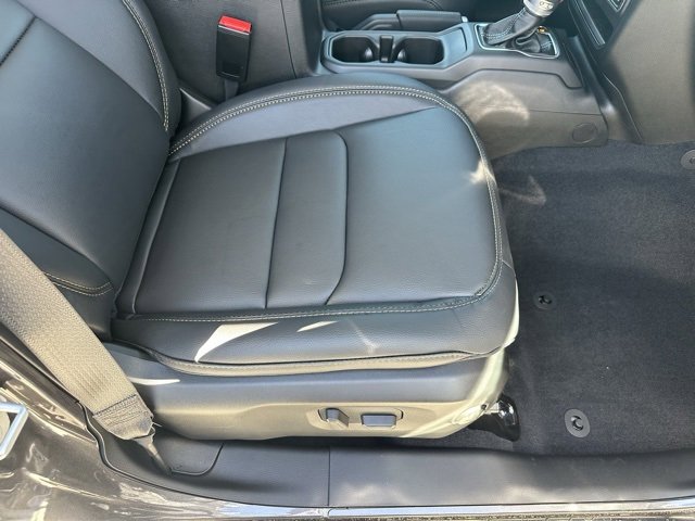 New 2025 Jeep Gladiator Sport image 12