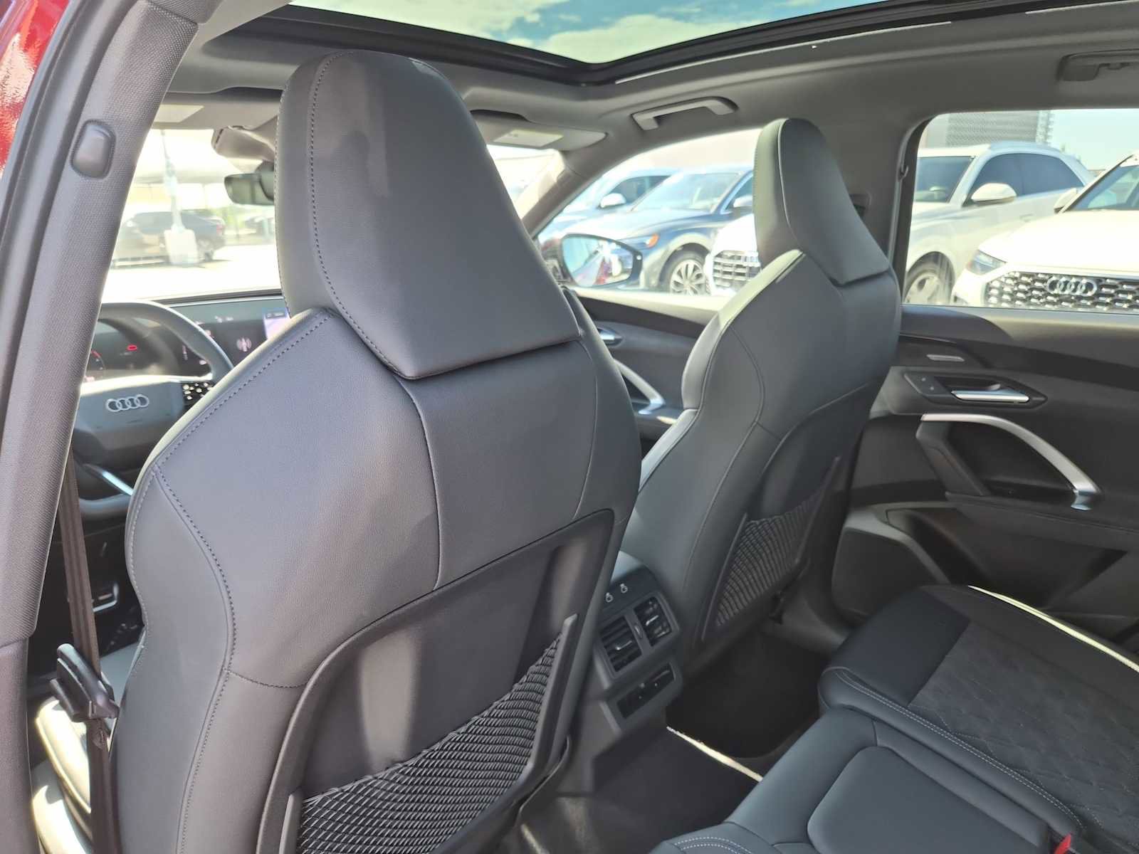 New 2025 Audi SQ5 Premium Plus image 17