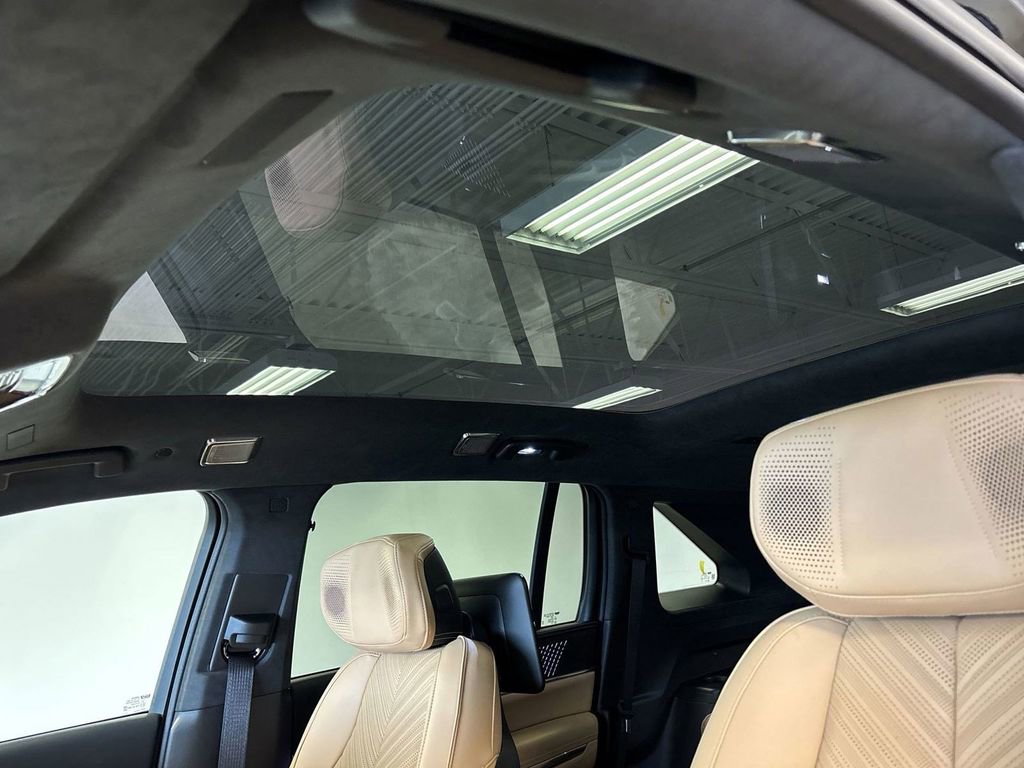 New 2025 Cadillac Escalade IQ Luxury 2 image 19