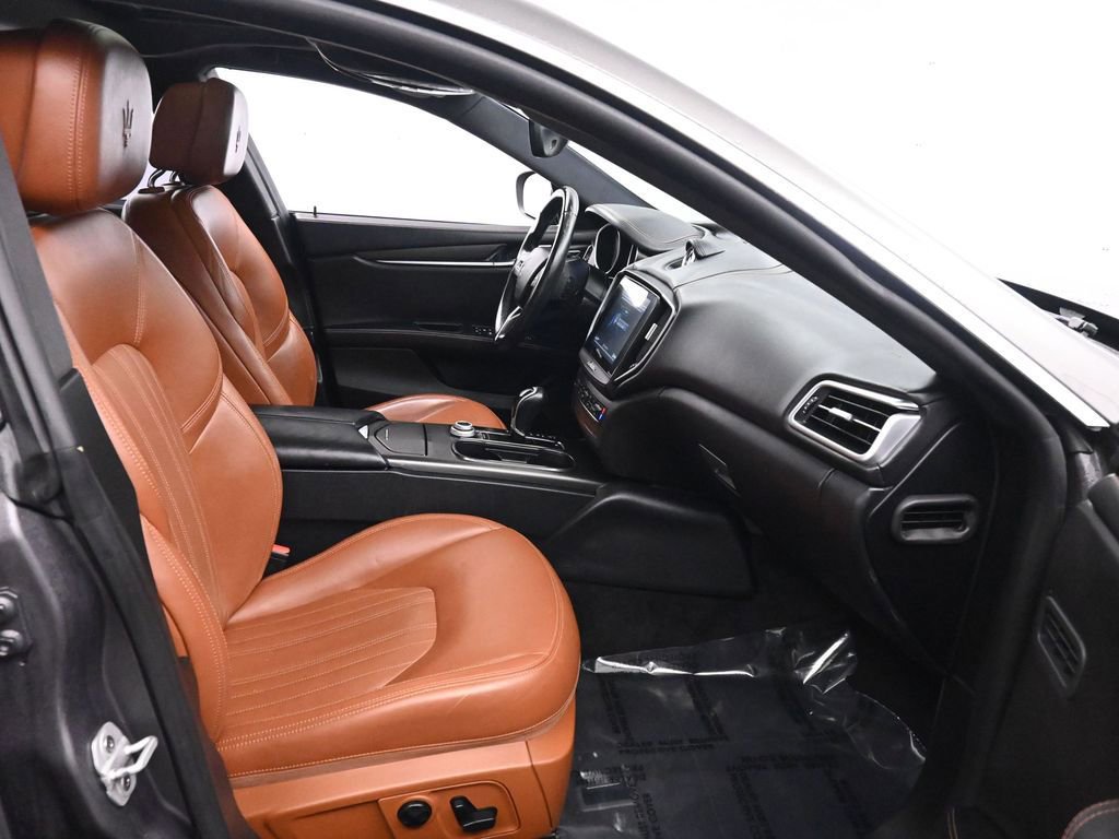 Used 2017 Maserati Ghibli RWD image 20