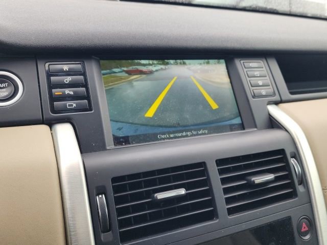 Used 2019 Land Rover Discovery Sport HSE image 24