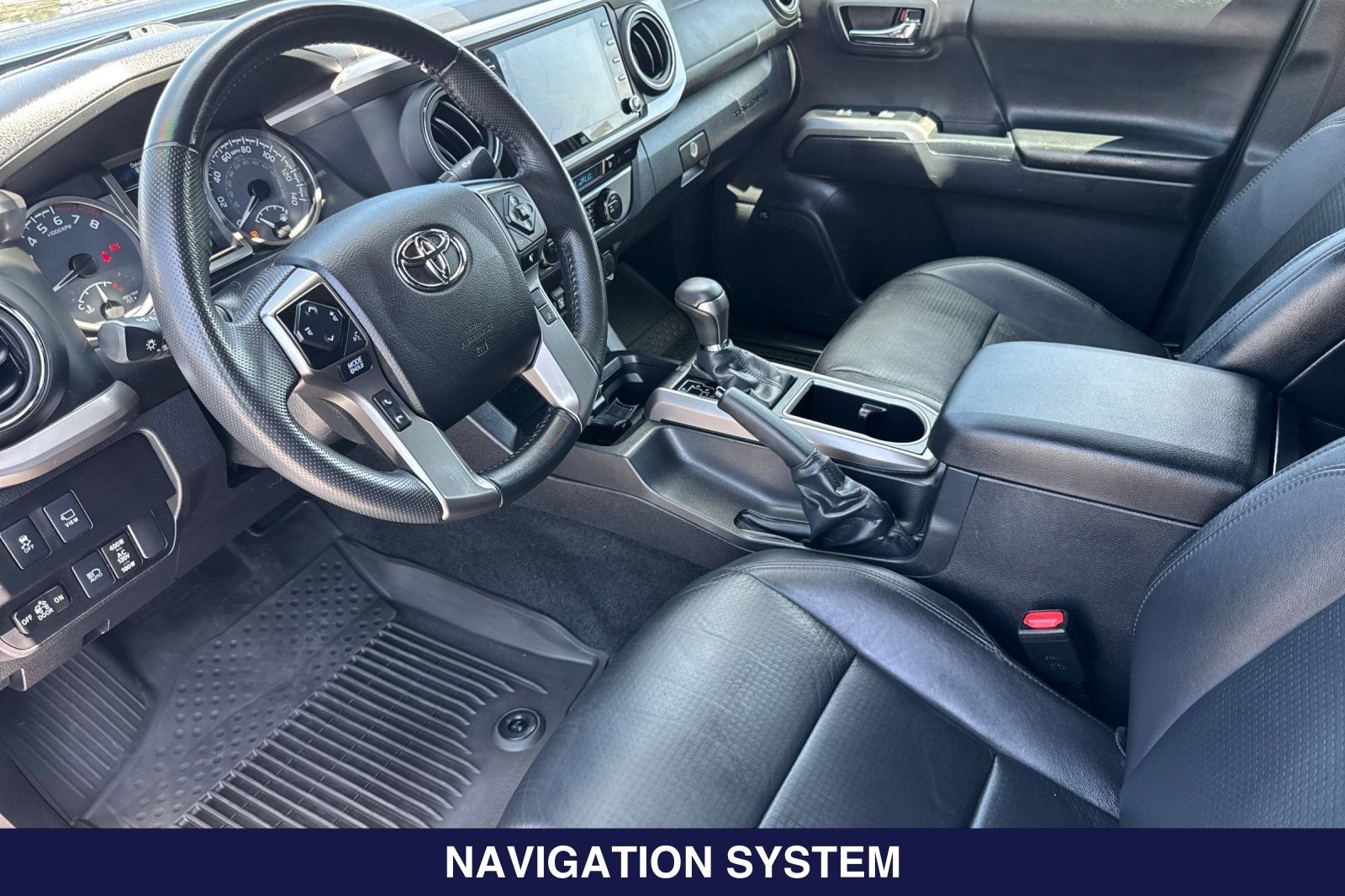 Used 2022 Toyota Tacoma Limited w/ Nightshade Package AWD/4WD image 11
