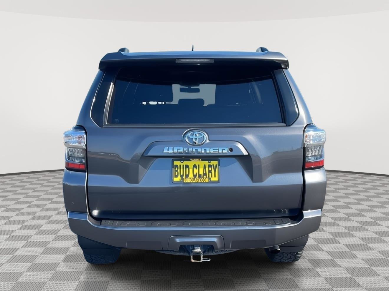 Certified 2019 Toyota 4Runner SR5 image 4