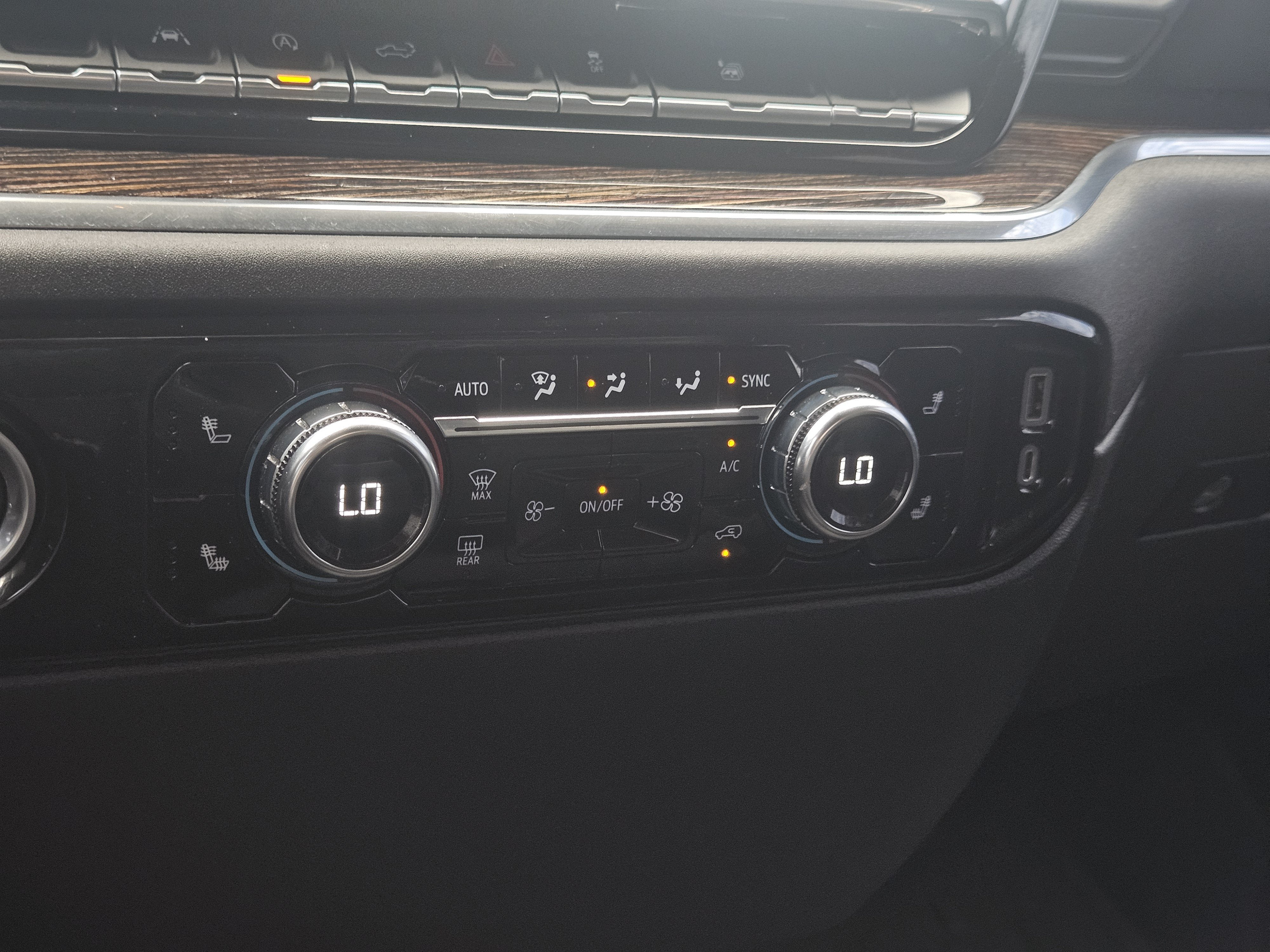 Used 2023 GMC Sierra 1500 Elevation AWD/4WD image 23
