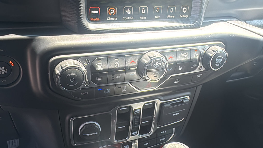 Used 2023 Jeep Wrangler Unlimited Rubicon 4xe w/ Cold Weather Group AWD/4WD image 21