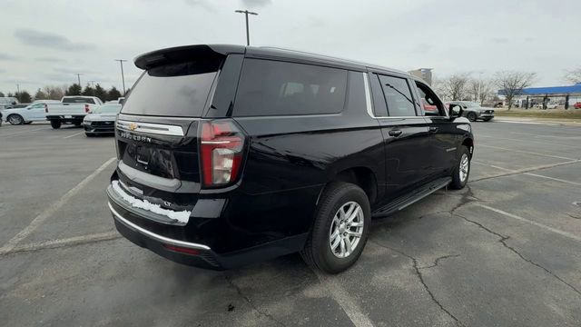 Used 2023 Chevrolet Suburban LT image 5