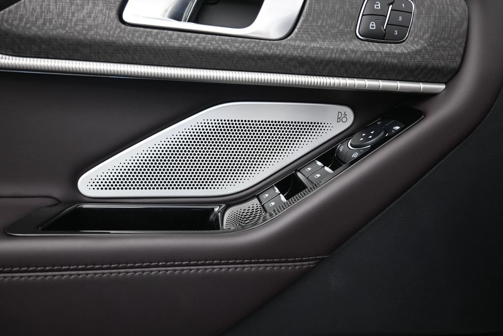 New 2026 Ford Explorer Platinum RWD image 12