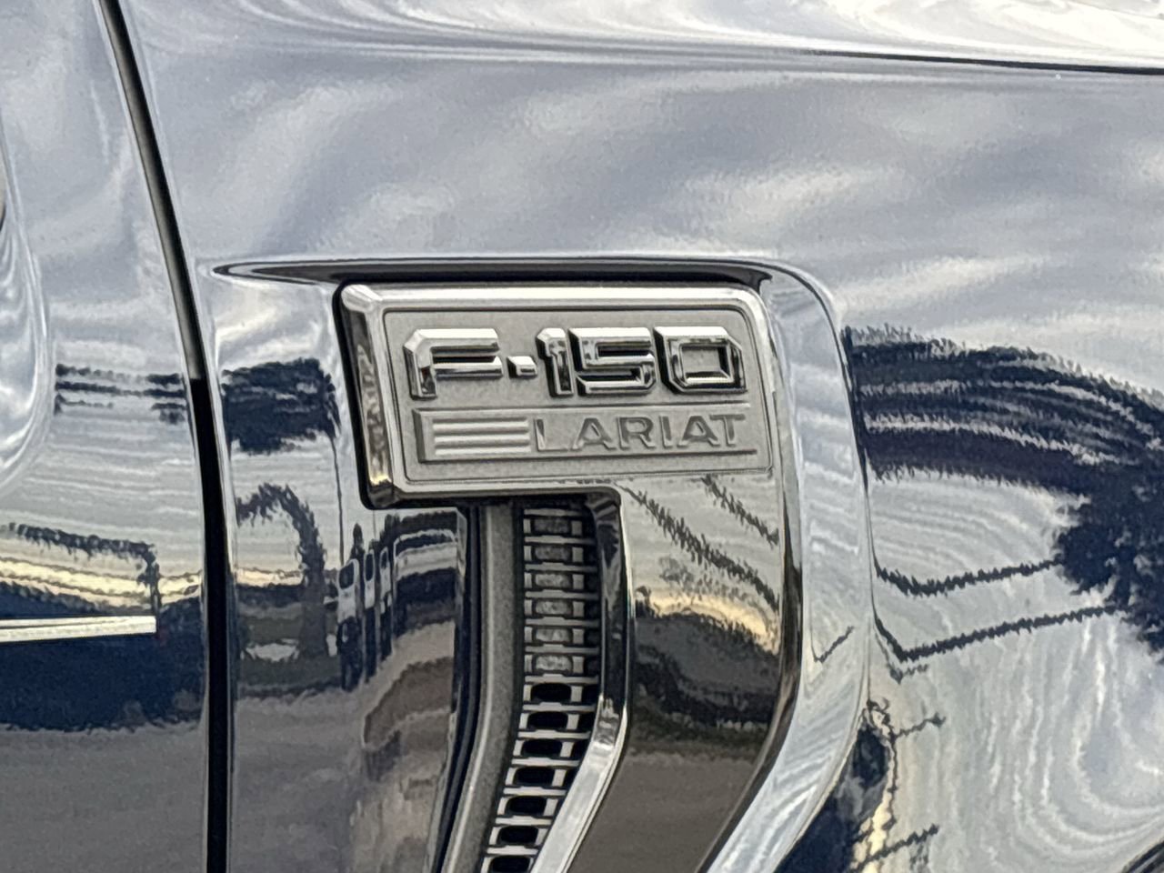 New 2025 Ford F150 Lariat w/ Equipment Group 502A High image 9