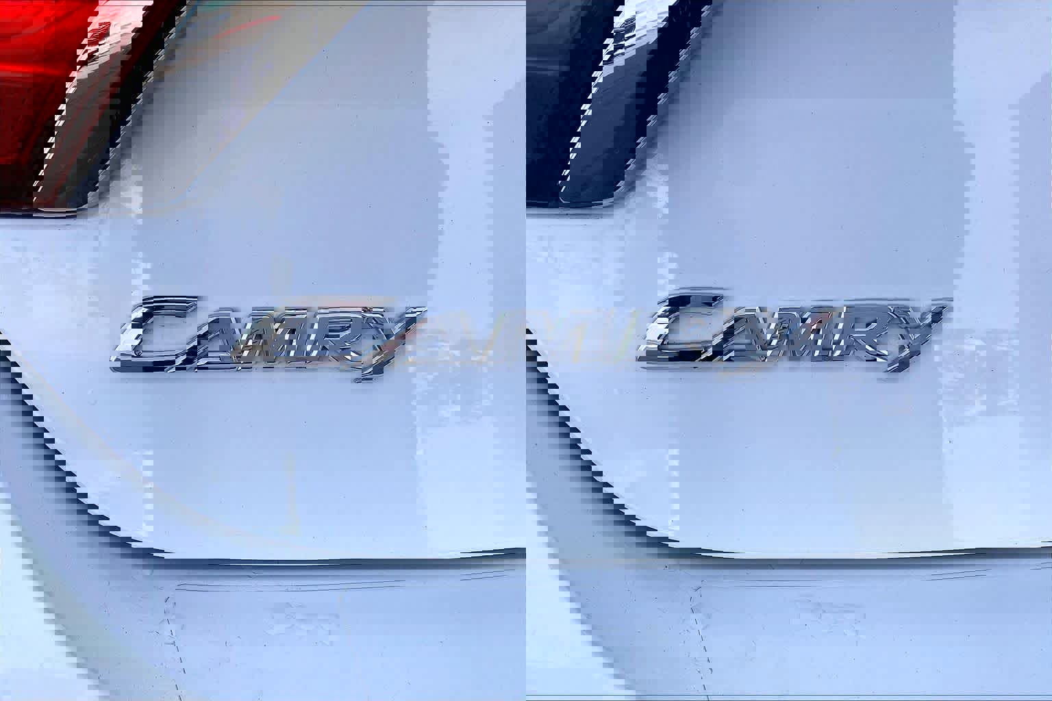 Used 2016 Toyota Camry LE image 30