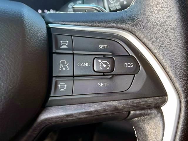 Certified 2022 Jeep Grand Cherokee L Limited image 22