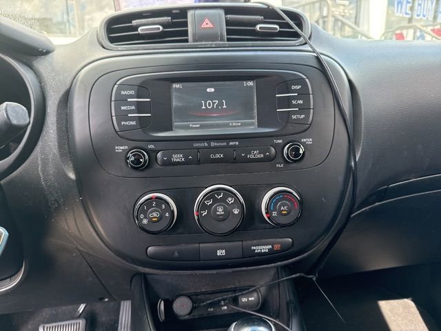 Used 2016 Kia Soul + image 5