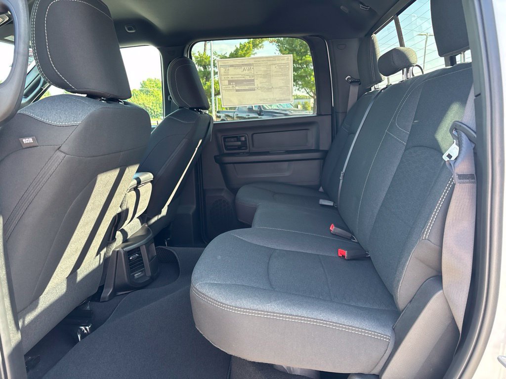 New 2027 RAM 3500 Tradesman AWD/4WD image 18