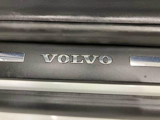 Used 2017 Volvo XC60 T6 Inscription w/ Protection Package AWD/4WD image 45