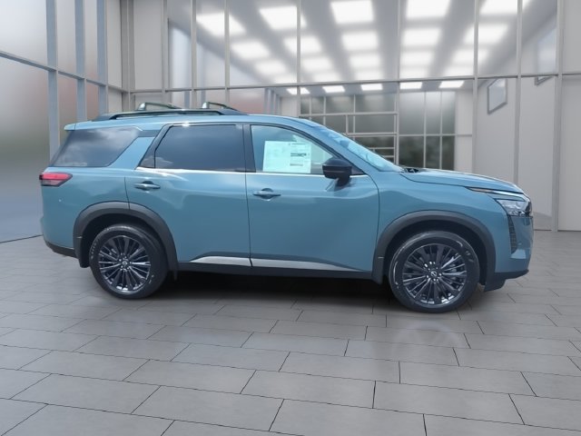 New 2026 Nissan Pathfinder SL w/ SL Premium Package AWD/4WD image 9