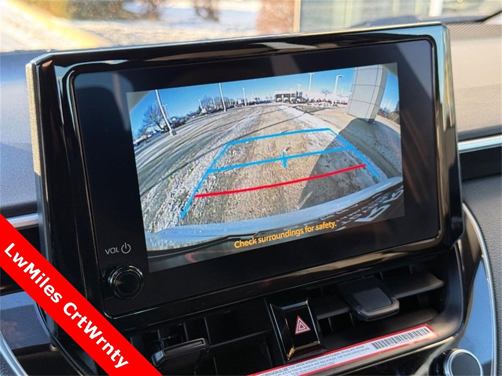 Used 2025 Toyota Corolla SE image 24