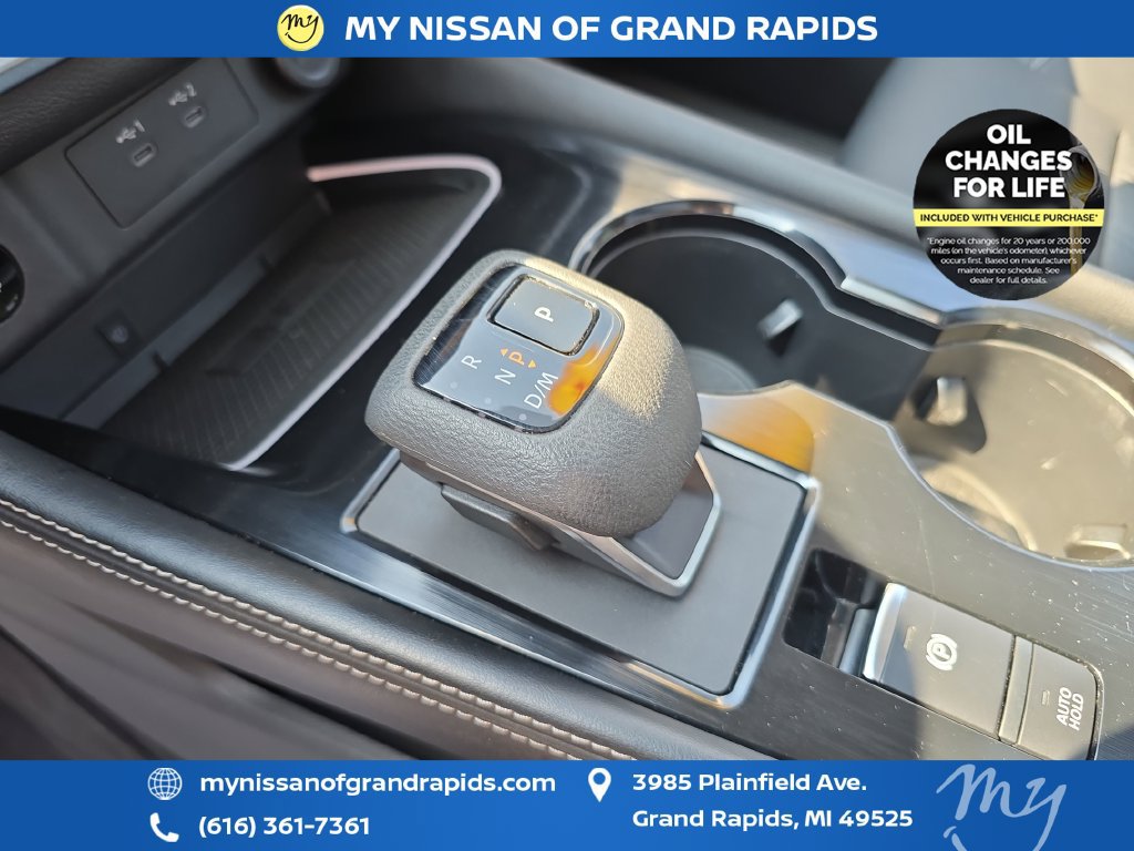 Used 2024 Nissan Rogue Platinum w/ Platinum Premium Package AWD/4WD image 27