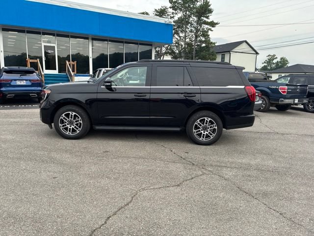 Used 2025 Ford Expedition Active AWD/4WD image 16
