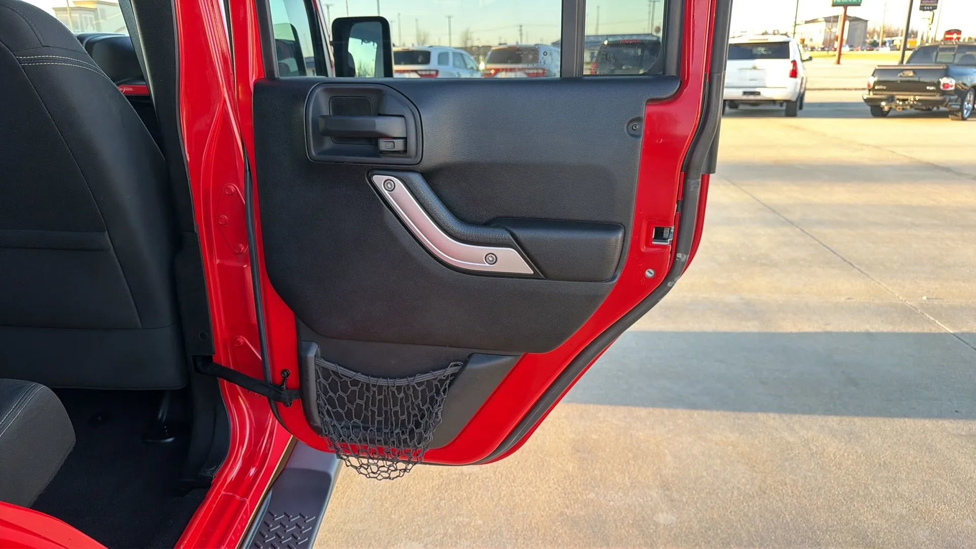 Used 2015 Jeep Wrangler Unlimited Sahara w/ Trailer Tow Group image 58