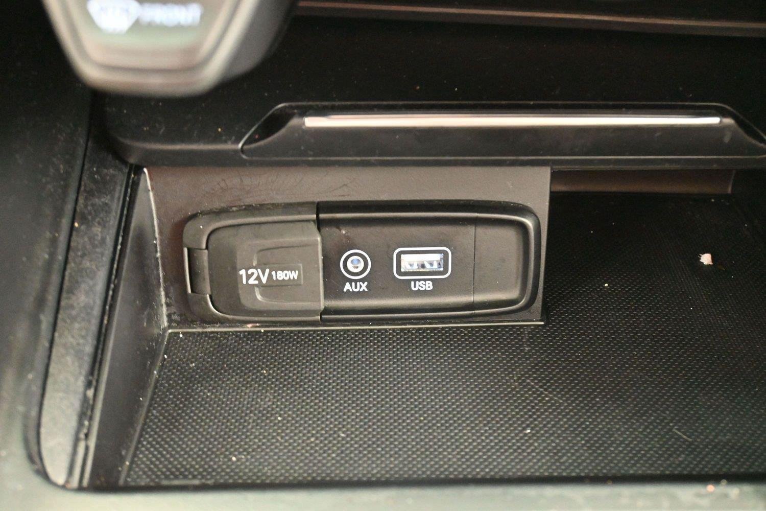 Used 2019 Genesis G70 3.3T Advanced RWD image 26