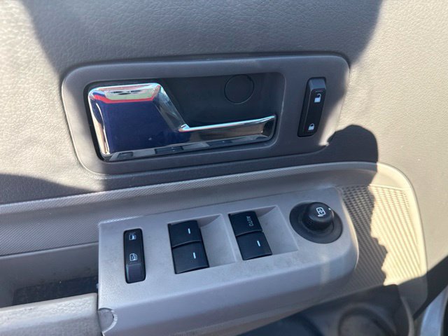 Used 2010 Ford Edge SE FWD image 17