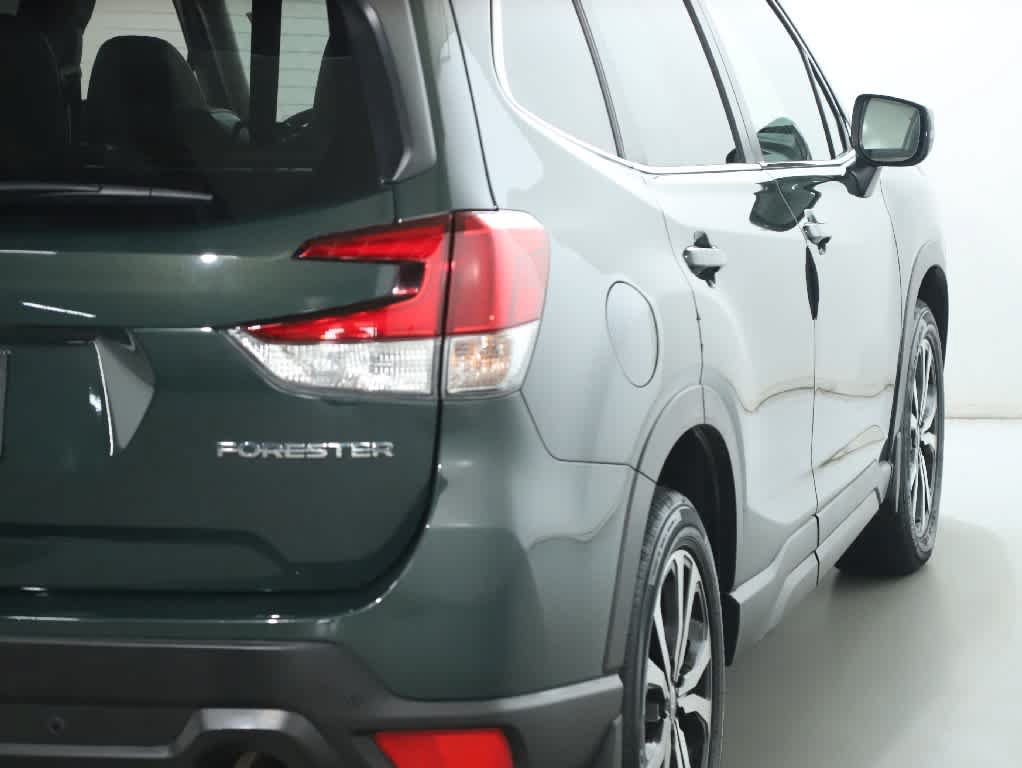 Used 2024 Subaru Forester Limited AWD/4WD image 47