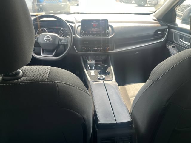 Used 2025 Nissan Rogue SV AWD/4WD image 21