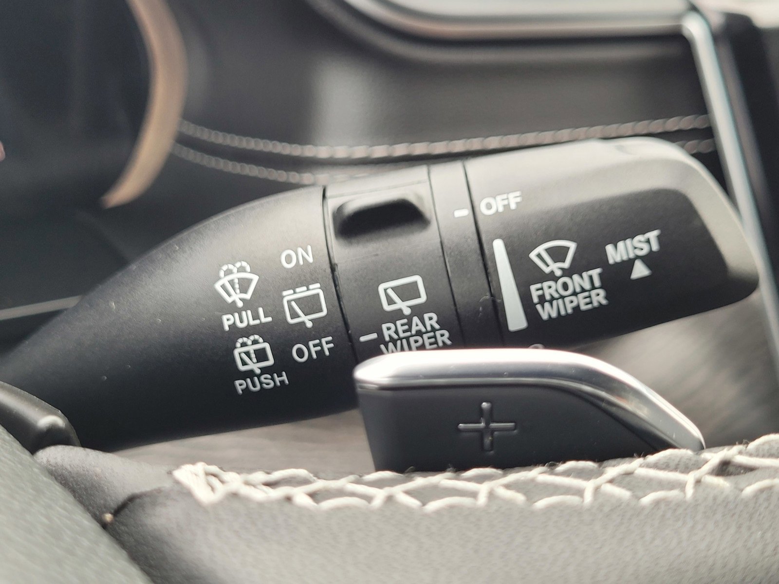 New 2025 Jeep Grand Cherokee Limited w/ Luxury Tech Group II image 21