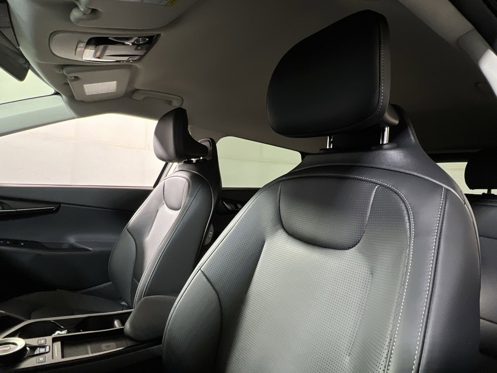 New 2025 Kia EV6 Wind AWD/4WD image 22