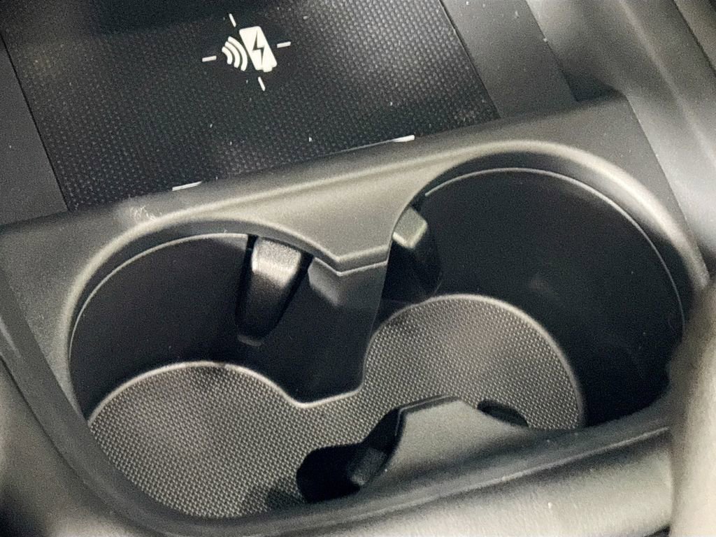 New 2026 Honda HR-V LX image 15