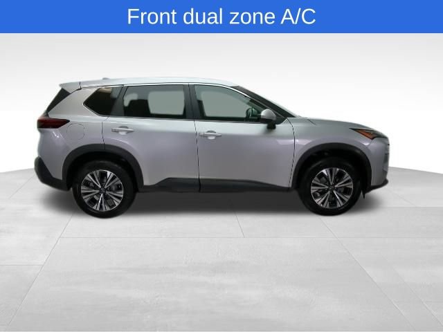 Used 2022 Nissan Rogue SV image 7