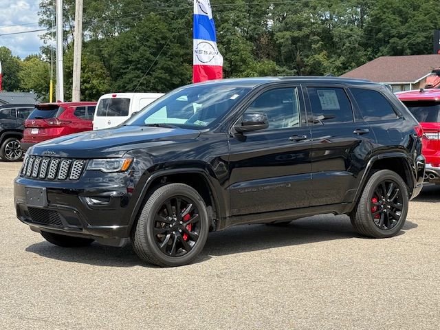 Used 2022 Jeep Grand Cherokee Laredo X image 7