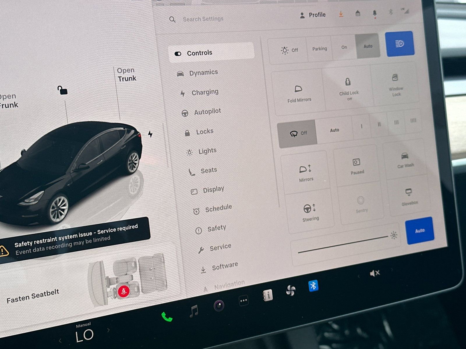 Used 2023 Tesla Model 3 Standard Range image 18