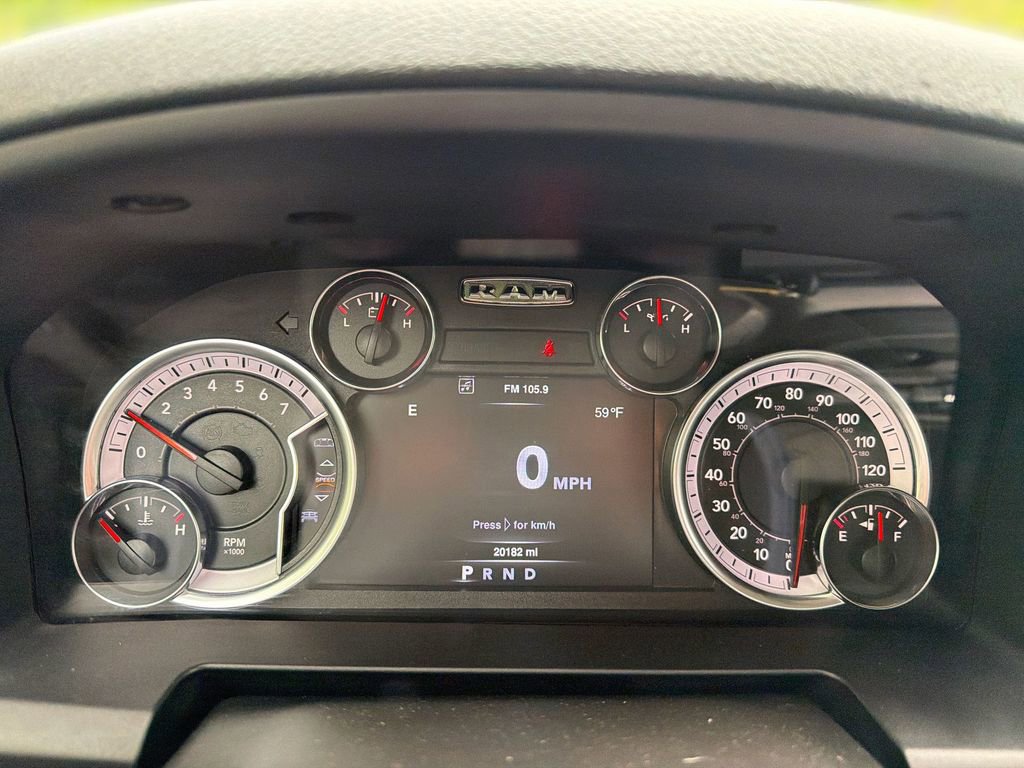 Used 2022 RAM 1500 Classic SLT w/ Electronics Group image 10