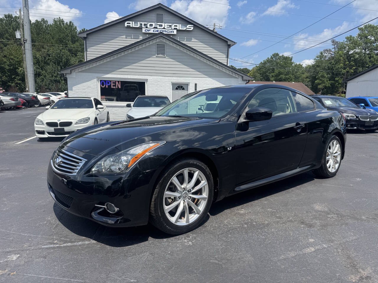 Used 2015 INFINITI Q60 Journey w/ Premium Package RWD image 1