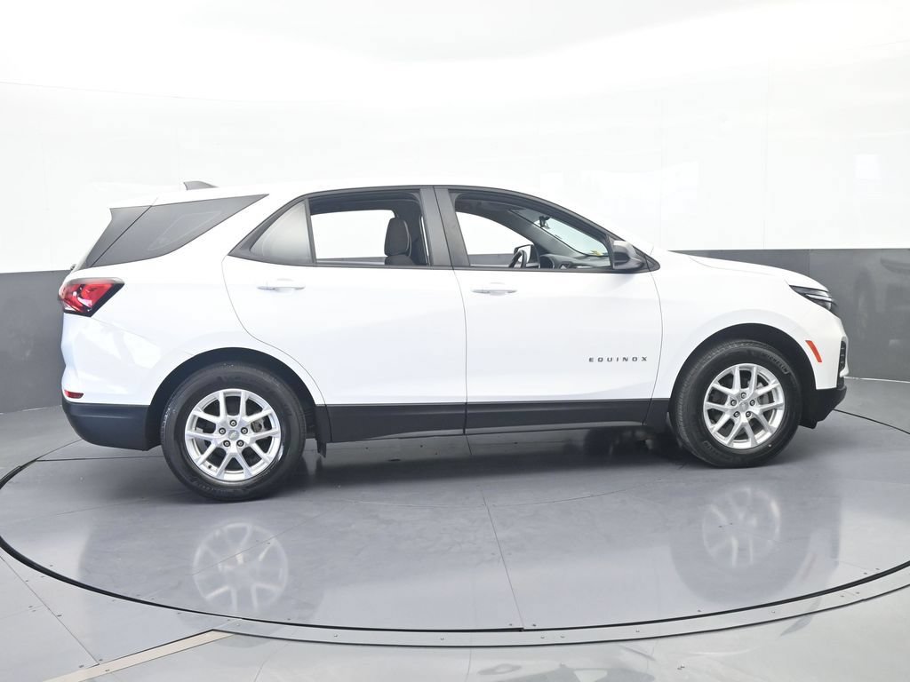Used 2024 Chevrolet Equinox LS FWD image 7