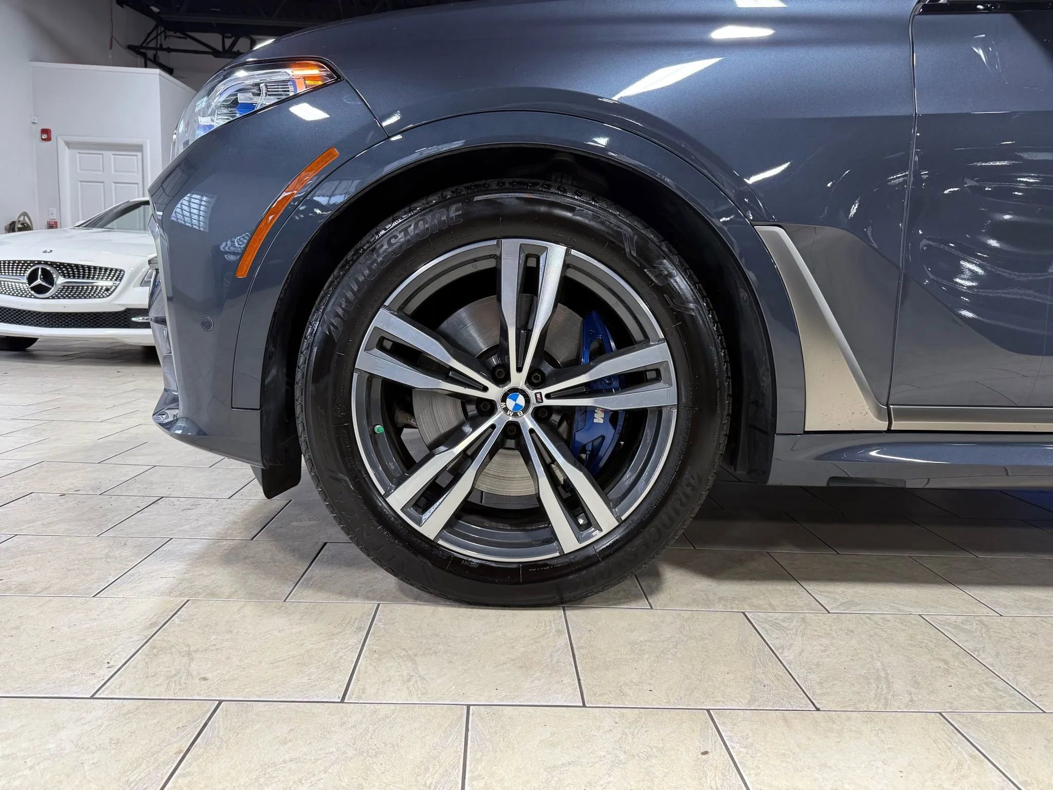 Used 2021 BMW X7 M50i image 31