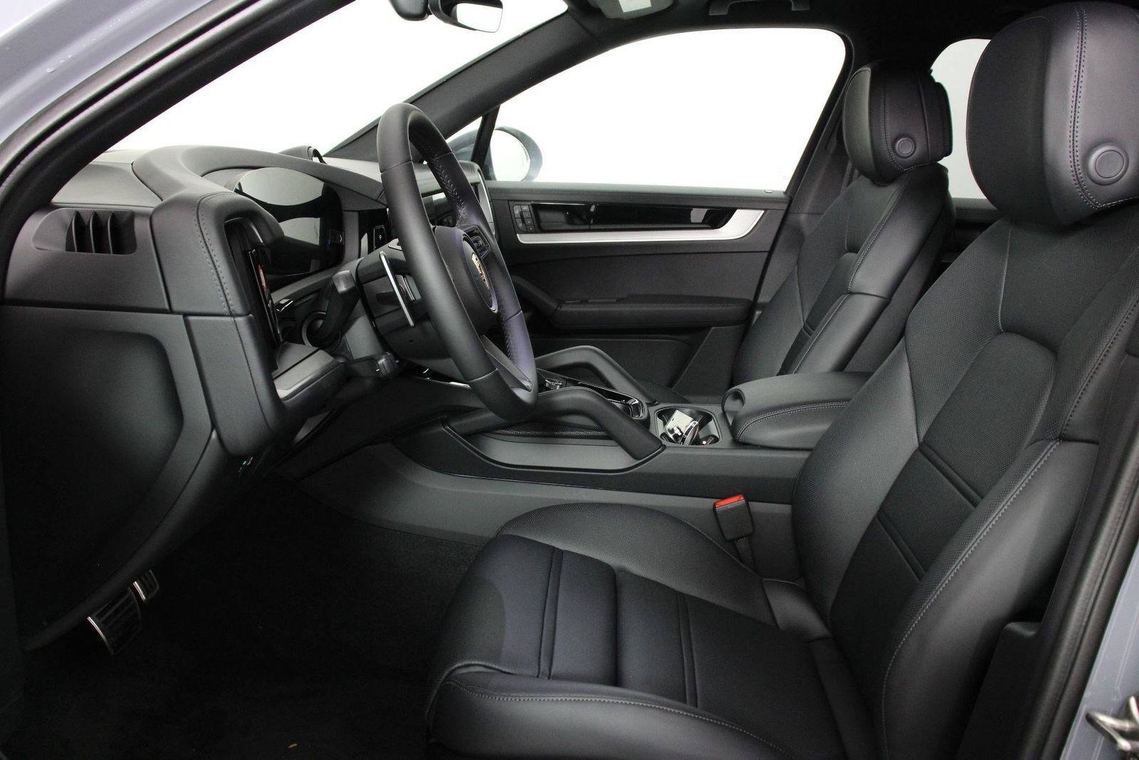 New 2026 Porsche Cayenne S image 5