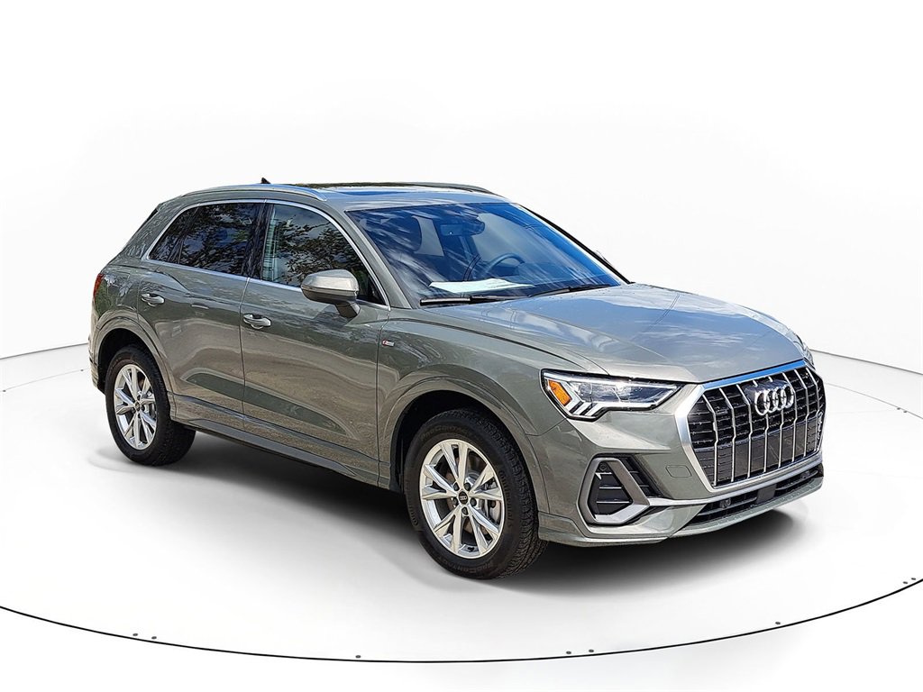 New 2025 Audi Q3 2.0T Premium