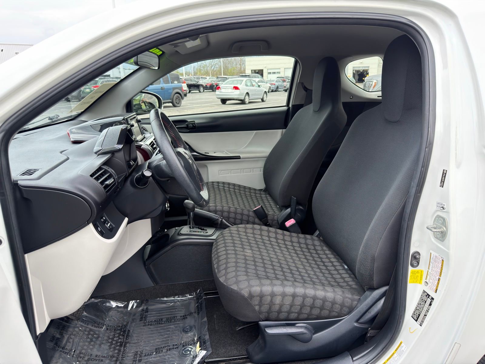 Used 2014 Scion iQ image 11